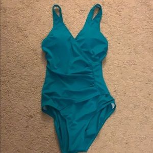 Jantzen one piece bathing suit